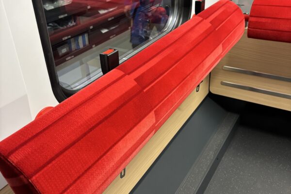 ÖBB Stehhilfen