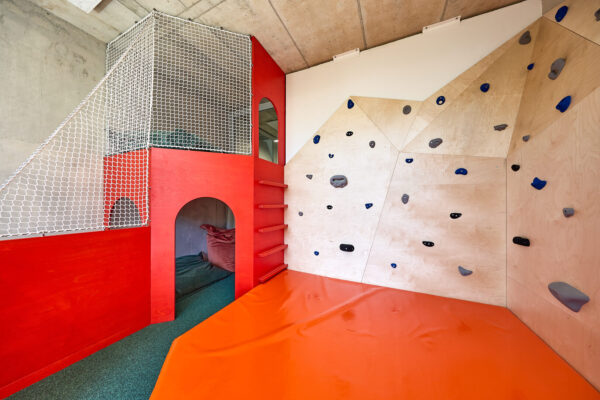 TS Schulhaus Wasgenring 1