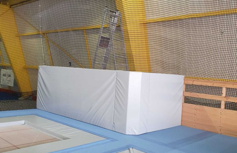 Sporthalle Färbi 4
